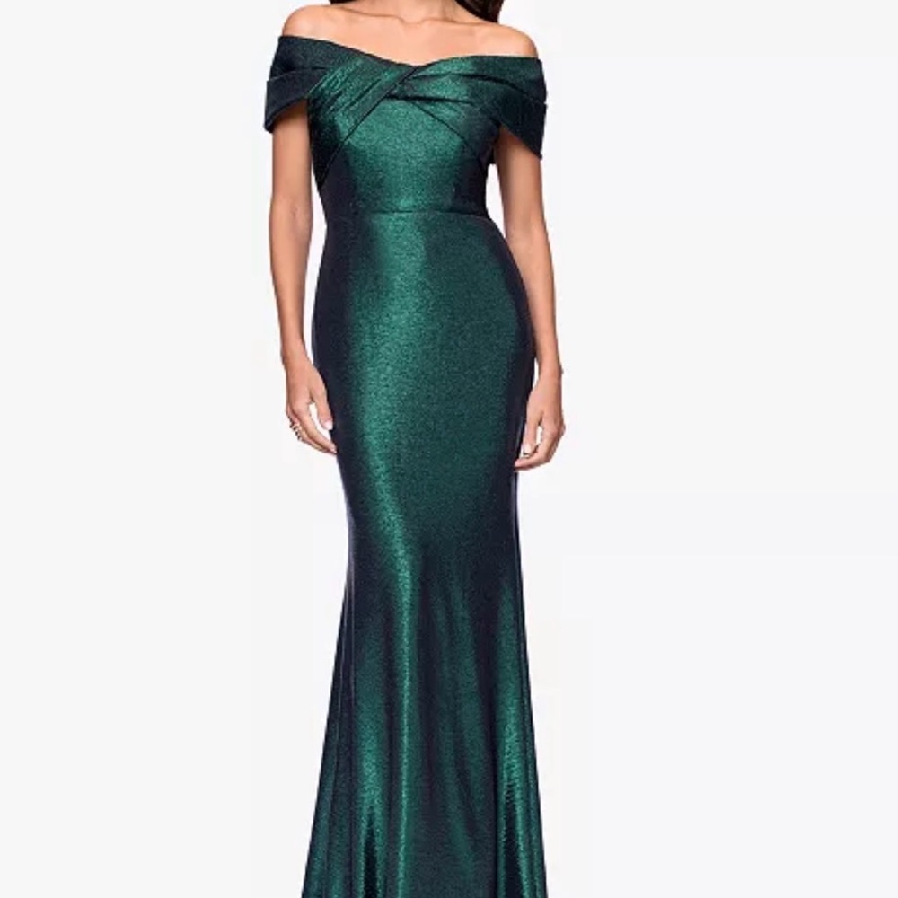NWT Betsy & Adam Women's Long Off-The-Shoulder Gown - Picture 2 of 8